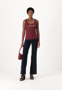 Guess LOGO RIB TANK - Top - burgundy rose