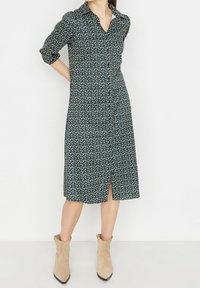 Trendyol Abito a camicia - black