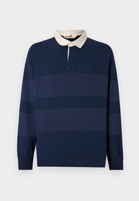 Επιλέχθηκε, peacoat