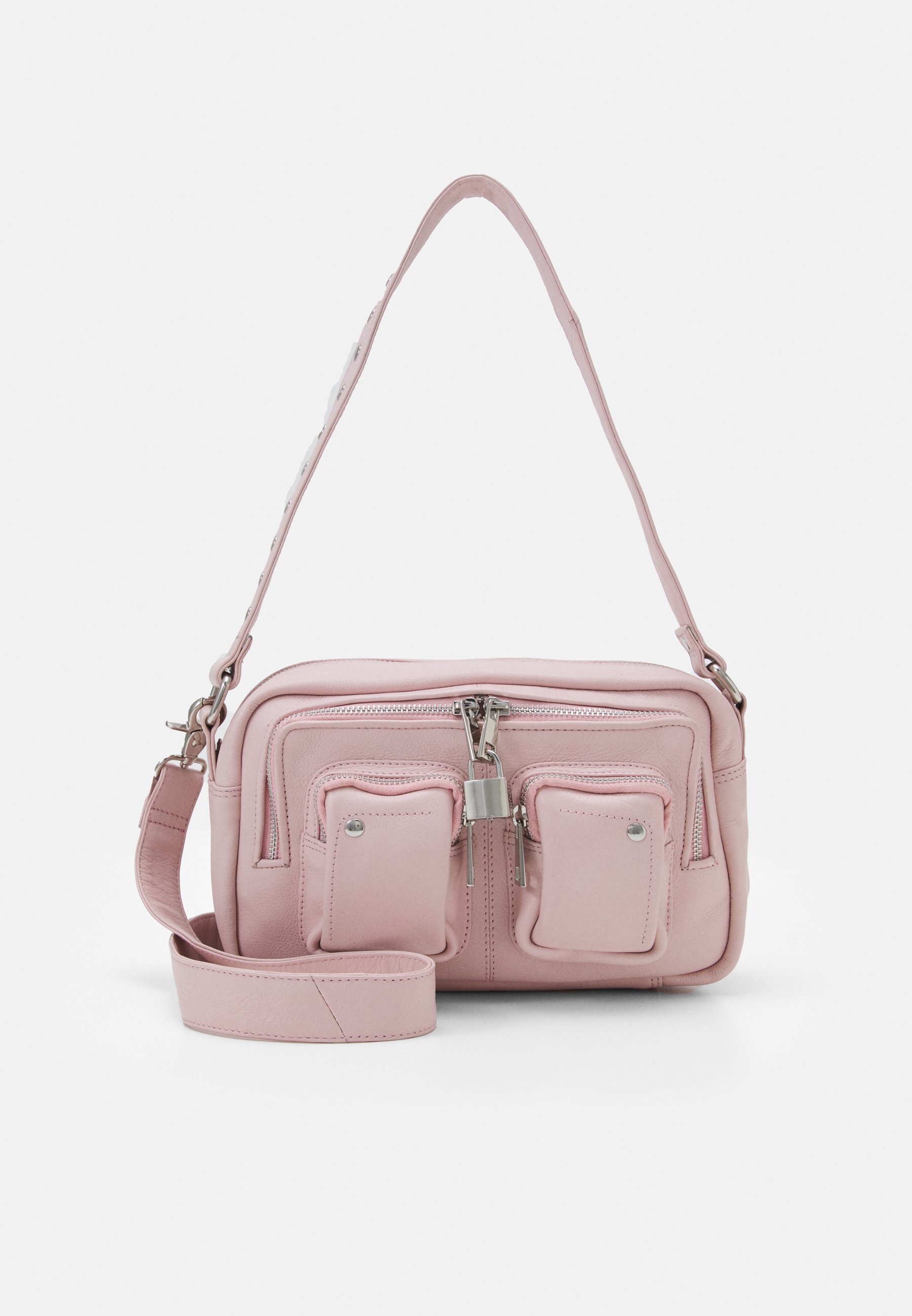 american airlines checked bolsa limit