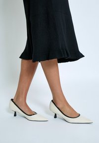Desires ANELI V-NECK MIDI - Jumper dress - black
