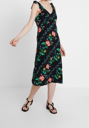 Dorothy Perkins Vapaa-ajan mekko - multi-coloured