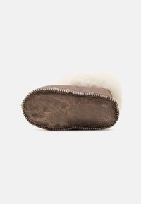 Shepherd GÄVLE UNISEX - Tøfler - oiled antique