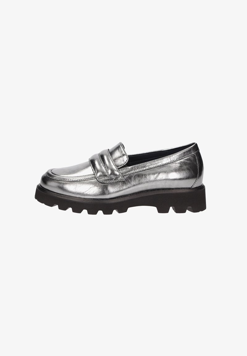 Silberne metallische Loafers mit einer Gummisohle, die ein markantes Profil aufweist; verfügen über einen auffälligen Riemen und eine glatte Textur; runde Zehenform.