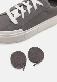 Thumbnail Image 6