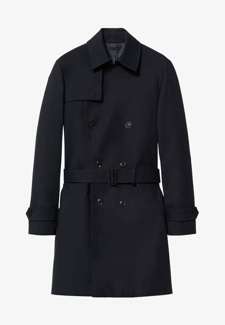 Trench-coat noir croisé avec ceinture, large col, manches longues avec poignets boutonnés et poches latérales.
