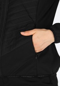 Swedemount ON COURSE FULLZIP W - Jas - black