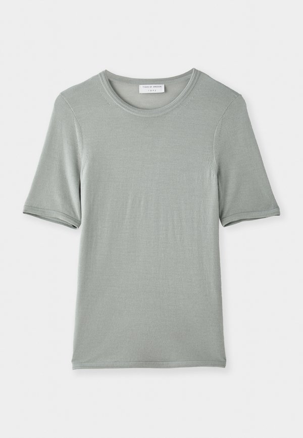 MAE  - Basic T-shirt4