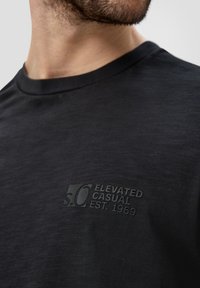 s.Oliver - T-shirt z nadrukiem