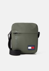 No seleccionado, pewter green