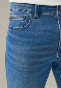 Next COMFORT STRETCH - Blugi drepți - blue light vintage