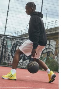 New Balance TWO WXY V5 UNISEX - Obuća za košarku - lemon zest
