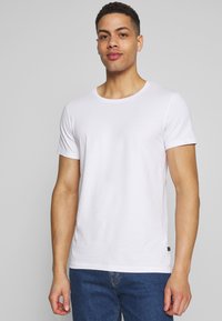 Casual Friday - CFDAVID - CREW NECK T-SHIRT - T-shirts basic - bright white Miniaturebillede 1