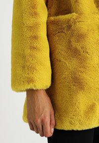 Derhy Winter coat - yellow