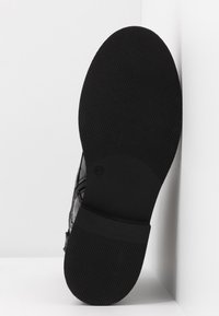 MJUS Stivaletti con plateau - black