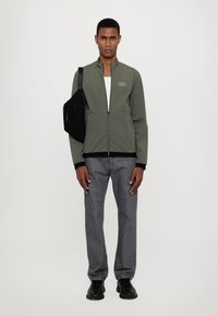 EA7 Emporio Armani Viegla jaka - beetle