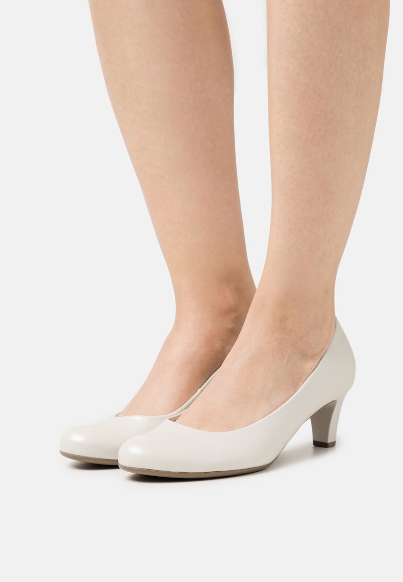 Gabor pumps offwhite Clearance