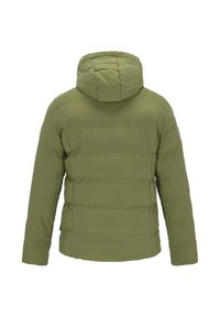 Grøn quiltet jakke med hætte. Har vandrette syninger og et rent bagstykke uden ekstra accenter eller mønstre.