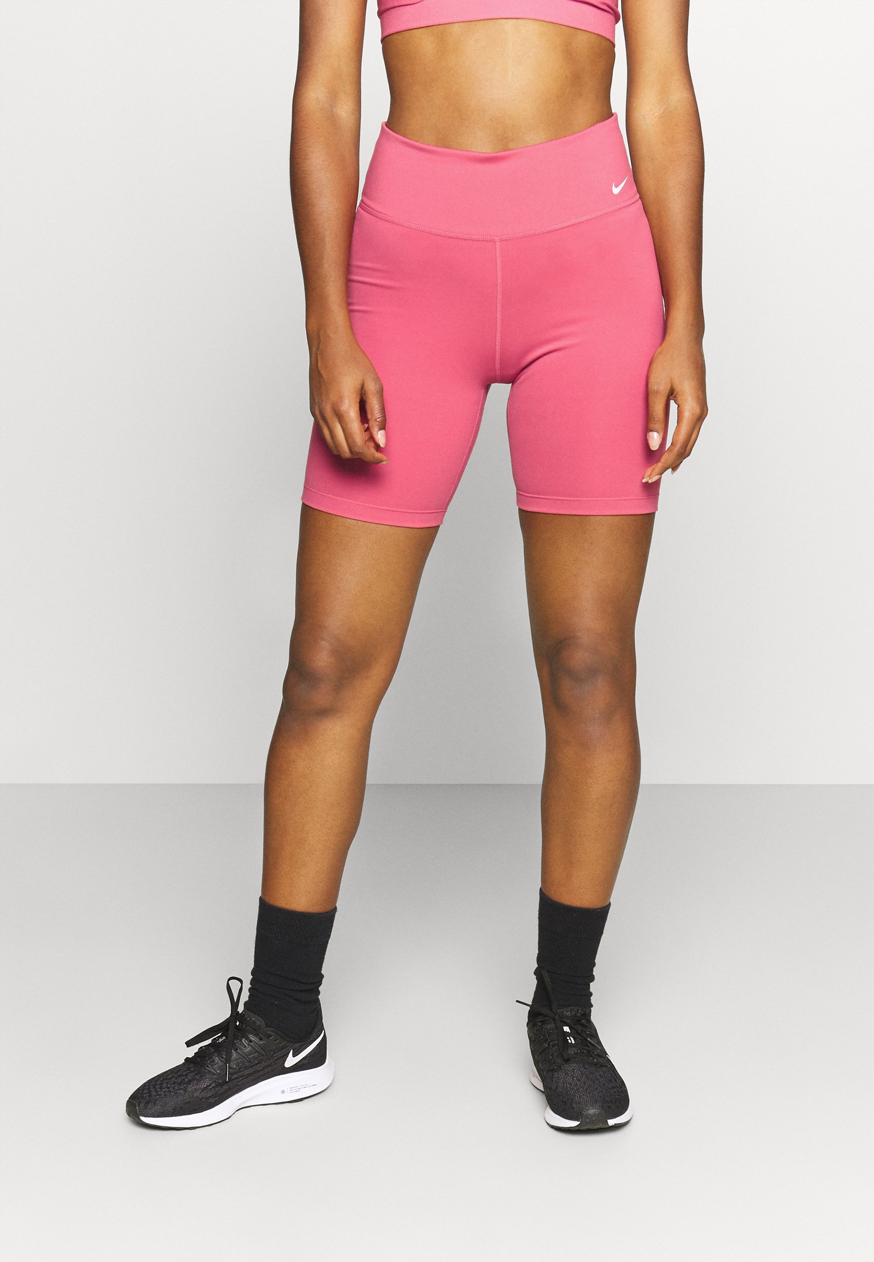Nike performance one short Clearance