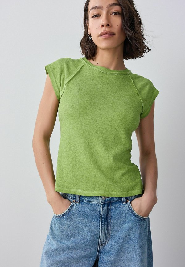 REGULAR FIT - WASHED OPEN SEAM DETAILING RAGLAN SHORT SLEEVE CREW NECK - T-Shirt basic