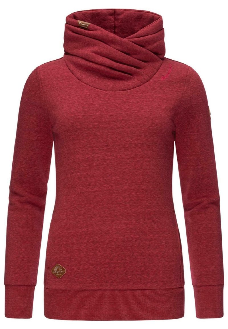 Pullover rosso a maniche lunghe con colletto alto ampio e ripiegato, maniche e fondo a coste, caratterizzato da piccoli loghi sul petto e sul lato inferiore.