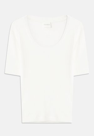 Hvit T-skjorte med korte ermer og rund hals. Laget av myk bomull, har den en avslappet passform og minimalistisk design.