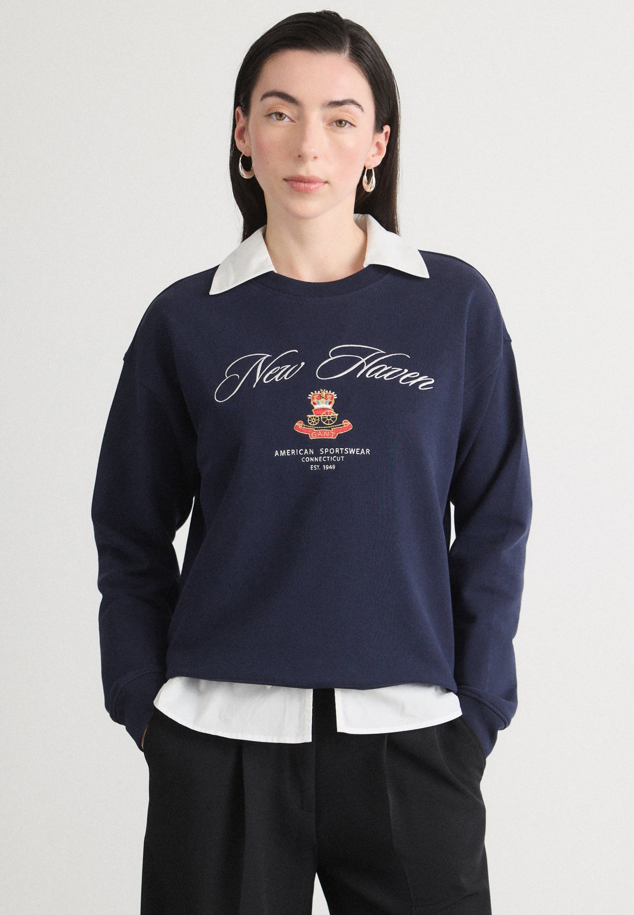CREST C NECK