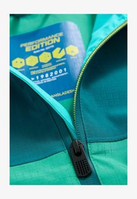 Sélectionné, green blue