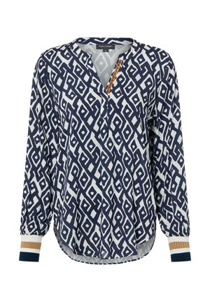 Blusa a fantasia blu navy e bianca con scollo a V, maniche lunghe, polsini elasticizzati e patta frontale con dettagli marrone chiaro.