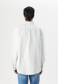 Tommy Jeans SLIM STRIPE SHIRT - Cămașă - cloudy jade