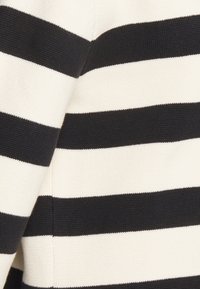 ARKET Stickad tröja - black