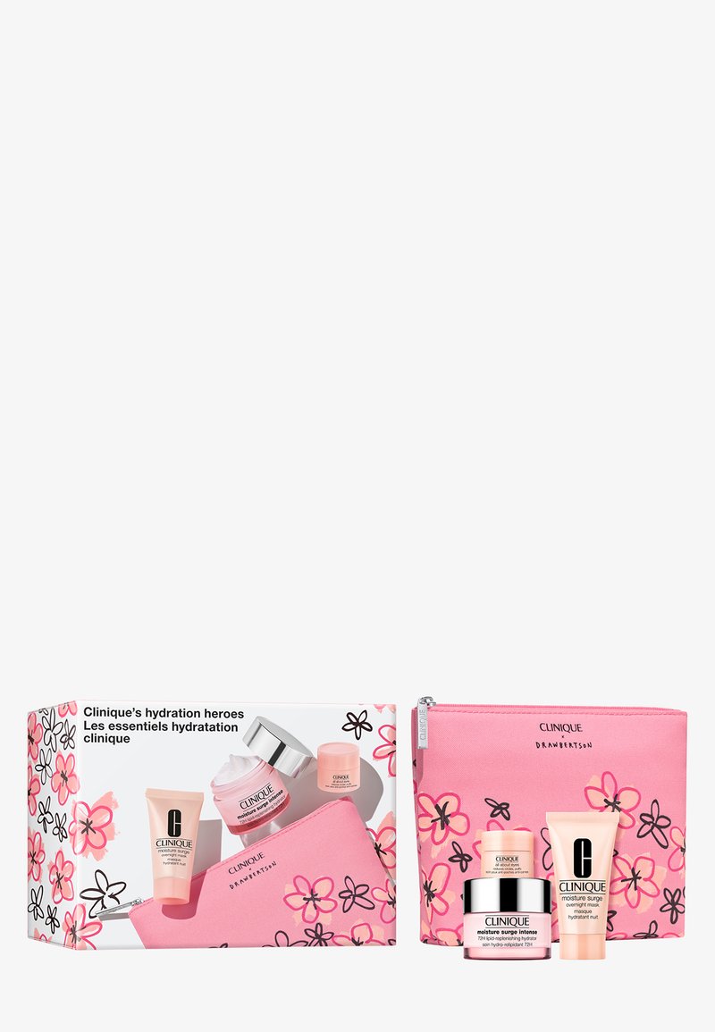 Kit d'hydratation Clinique avec trois produits de soin de la peau dans un packaging rose orné de motifs floraux, accompagné d'une trousse zippée rose assortie.