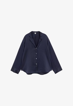 Chemise en satin bleu marine à manches longues avec col cranté, boutonnière devant, et coupe ample et décontractée.