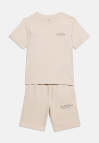 Δεν επιλέχθηκε, moonbeam