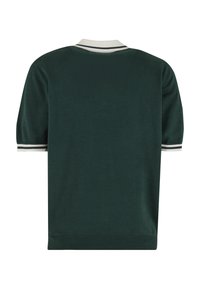 Polo vert foncé à manches courtes avec col et poignets rayés blanc et vert foncé, vu de dos.