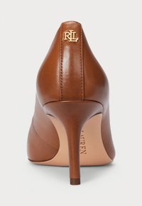 Lauren Ralph Lauren LANETTE PUMPS CLOSED TOE - Klassiske pumps - deep saddle tan
