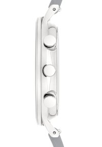 Zilveren roestvrijstalen horloge met een slank ontwerp, voorzien van drie knoppen, een gemoffeld kroon en een gladde, gepolijste afwerking.