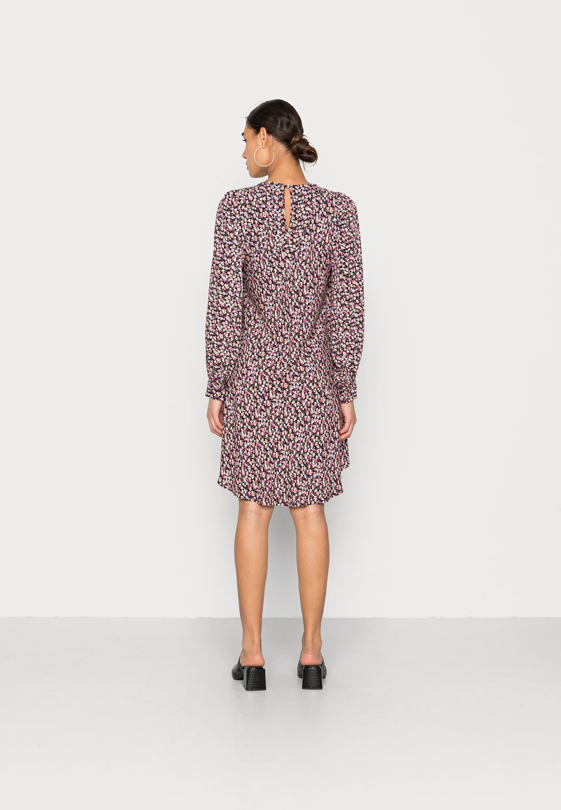 Damen Freizeitkleider | BZR DREW INDIANA DRESS Freizeitkleid black/schwarz - ZU27439 Damen Freizeitkleider | BZR DREW INDIANA DRESS Freizeitkleid black/schwarz - ZU27439