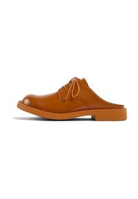 Chaussures à lacets - braun