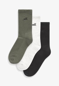 Unselected, black oat green