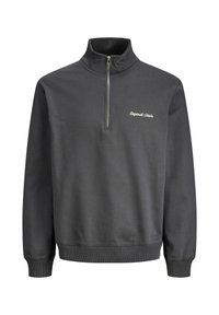 Sudadera gris con cuello alto y cierre de media cremallera. Cuenta con puños y dobladillo acanalados, con "Originals Studio" bordado en el pecho.