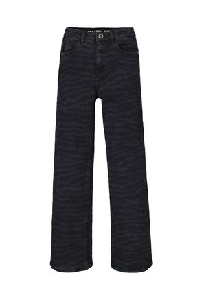 Jeans en denim noir avec de subtils rayures zèbre sombres, jambes droites, bouton avant et poches.