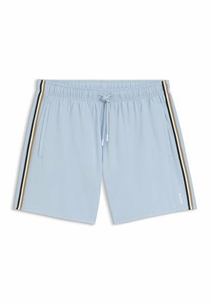 Vaaleansiniset shortsit, joissa on joustava vyötärönauha, sivutaskut, kiristysnauha ja pystysuorat mustat, valkoiset ja hiekanväriset raidat sivuilla.