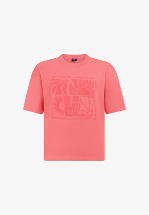 Coral pink short-sleeve shirt with graphic sun and abstract shapes design, featuring text "SUN SEEKER" and "PROTEST" on front.