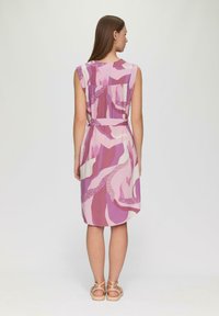 QS ALL-OVER - Jurk - lavendel