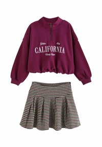 Next VARSITY BUBBLE HEM CHECK SET - REGULAR FIT - Plisovaná sukně - burgundy red