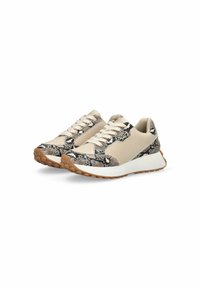 Sneaker beige con un motivo a serpente texture bianco e nero, dotate di pannelli in pelle crema, suole di gomma tonde e design classico con lacci.
