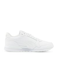 Sneaker atletiche bianche con tomaia in pelle liscia, chiusura con lacci, colletto imbottito e suola in gomma testurizzata. Design minimalista con una marchiatura sottile.