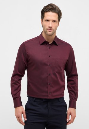 STRUKTURIERT MODERN FIT - Business skjorter - burgunder