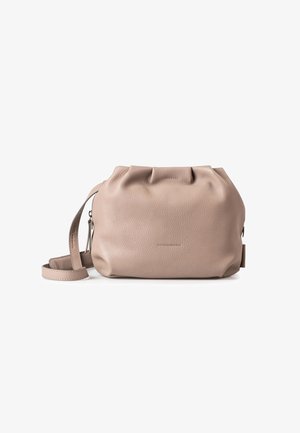 Borsa a tracolla in pelle di un leggero beige con una finitura testurizzata, chiusura superiore raccolta e tracolla regolabile. Presenta un design elegante e minimale.